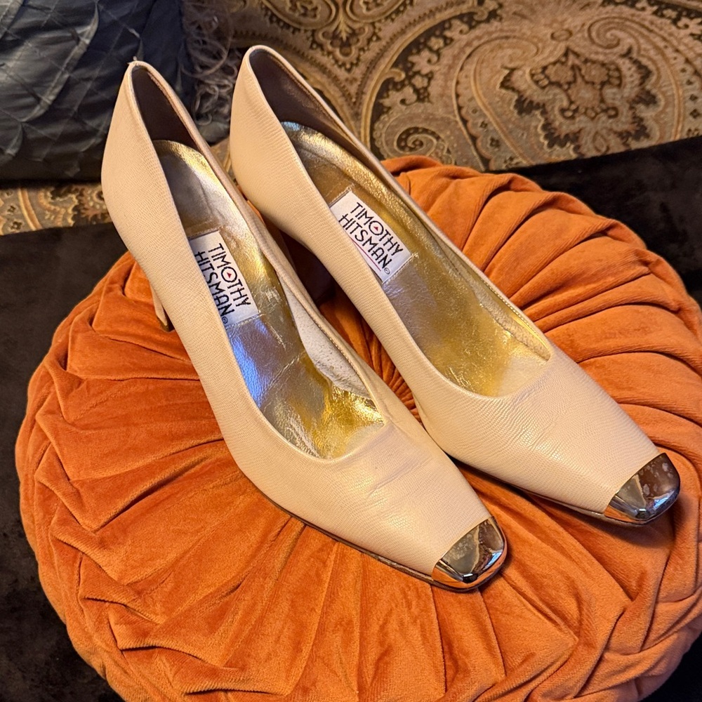 Timothy Hitsman Beige Gold Toe Heels